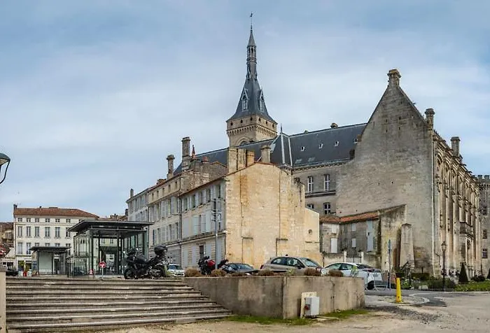 Le Refuge De Piscine Privée Hébergement de vacances Garat