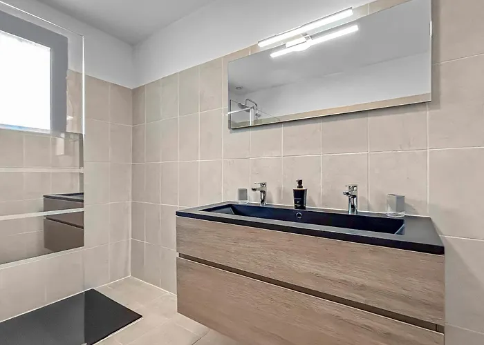 Nyaraló Le Refuge De Piscine Privee *